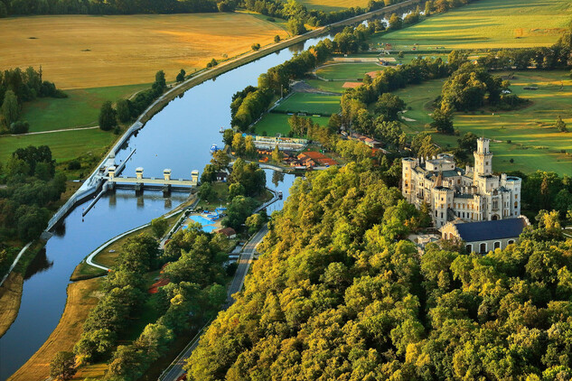 Hluboká